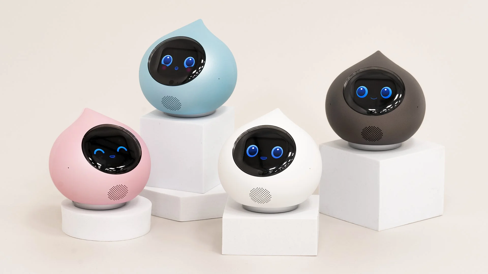 Romi(Lacatanモデル)の4色のロボット
