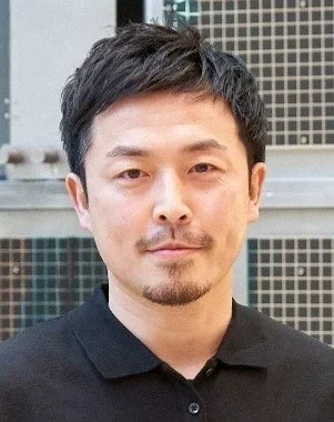 安達 良太氏