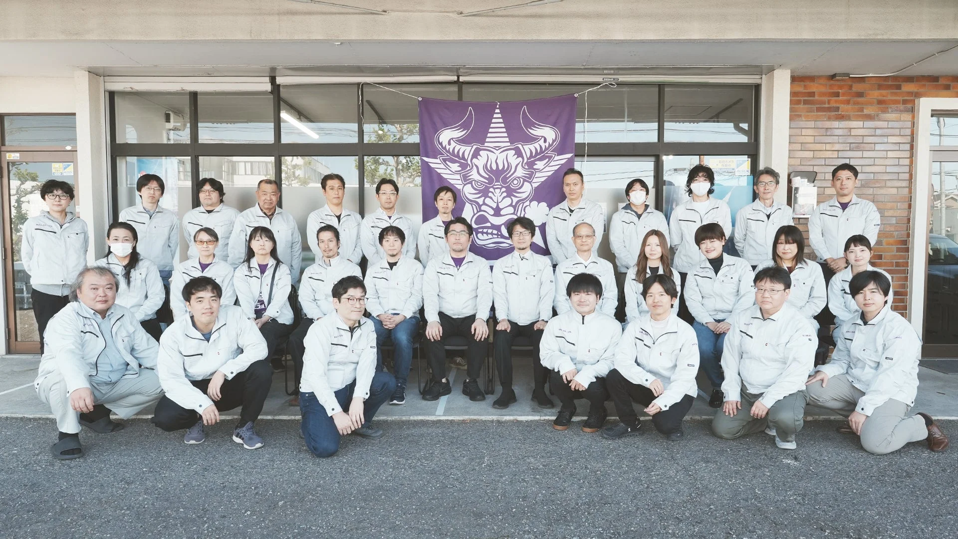 株式会社BULLの社員集合写真