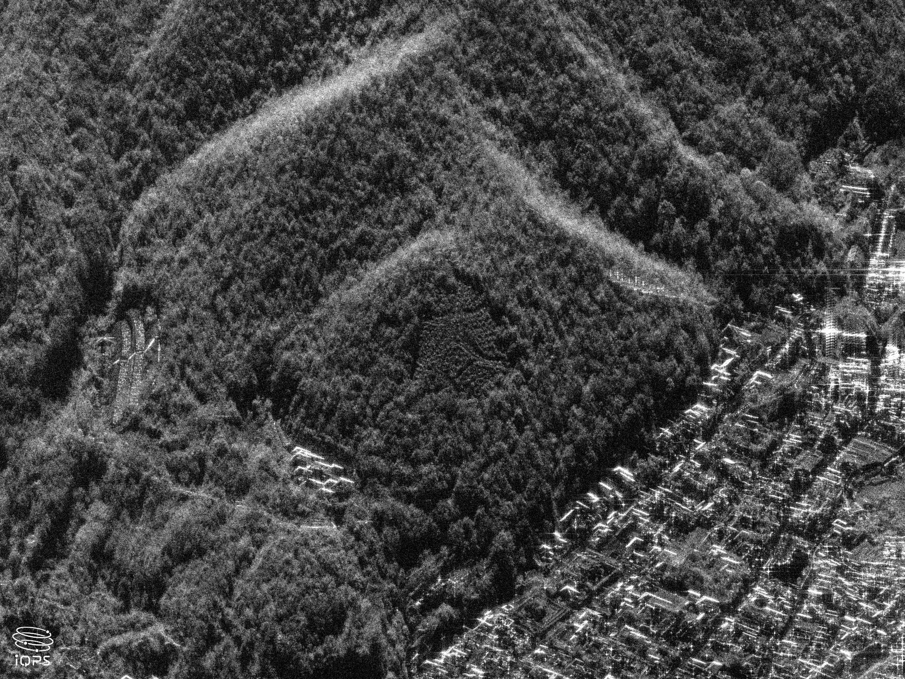 クローズアップ画像 左大文字山